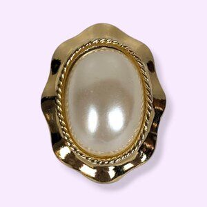 (2/$20) Vintage Faux Pearl Scarf Clip